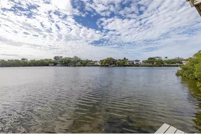 734 Weedon Drive NE, Saint Petersburg, FL 33702 - Photo 18