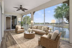 1420 Emerald Dunes Dr, Sun City Center, FL 33573 - Photo 2