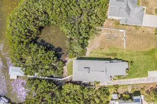 734 Weedon Dr NE, Saint Petersburg, FL 33702 - Photo 12