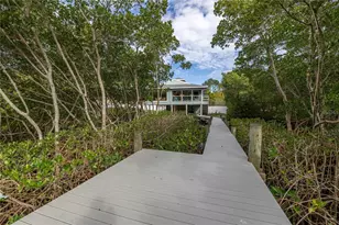 734 Weedon Dr NE, Saint Petersburg, FL 33702 - Photo 12