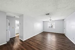 550 Golden Raintree Pl, Brandon, FL 33510 - Photo 6