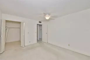 1811 Bedford Ln, Sun City Center, FL 33573 - Photo 24