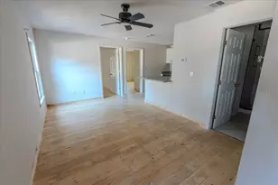 2402 E Martin Luther King Jr Blvd, Tampa, FL 33610 - Photo 2