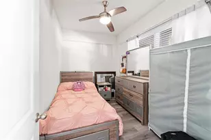 8210 Harwich Port Ln, Gibsonton, FL 33534 - Photo 20