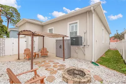 260 SW Lincoln Circle N, Saint Petersburg, FL 33703 - Photo 24