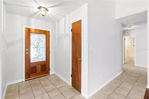 15717 Pennington Rd, Tampa, FL 33624 - Photo 6