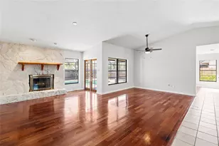 15717 Pennington Rd, Tampa, FL 33624 - Photo 12