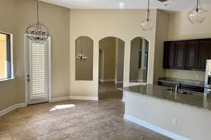 15604 Hampton Village Dr, Tampa, FL 33618 - Photo 10