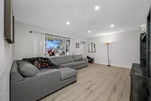 1268 Robin Hood Ln, Dunedin, FL 34698 - Photo 4