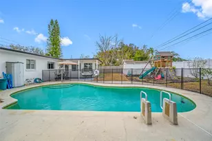 1268 Robin Hood Ln, Dunedin, FL 34698 - Photo 36