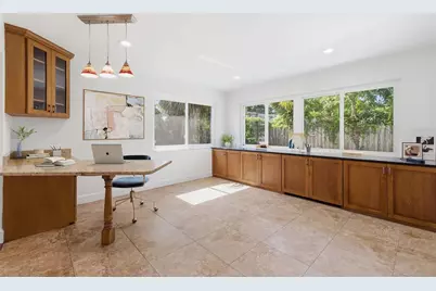 1344 62nd Place S, Saint Petersburg, FL 33705 - Photo 4