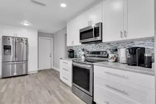 3808 97th Ave N, Pinellas Park, FL 33782 - Photo 10