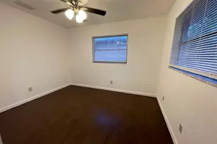 471 Keene Park Dr E, Largo, FL 33771 - Photo 12