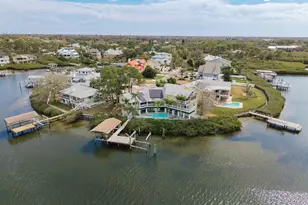 600 Soundview Dr, Palm Harbor, FL 34683 - Photo 70