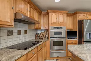 600 Soundview Dr, Palm Harbor, FL 34683 - Photo 22