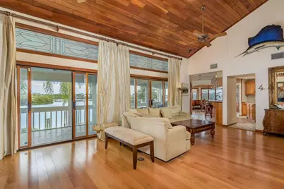 600 Soundview Drive, Palm Harbor, FL 34683 - Photo 8