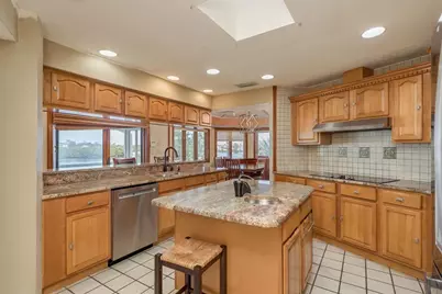 600 Soundview Drive, Palm Harbor, FL 34683 - Photo 20