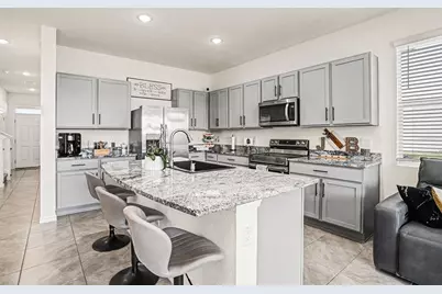 3716 Sunflower Field Place, Plant City, FL 33565 - Photo 10