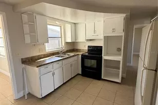 4005 Dalwood Dr, Holiday, FL 34691 - Photo 4