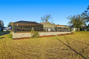 1925 Dockside Dr, Valrico, FL 33594 - Photo 32