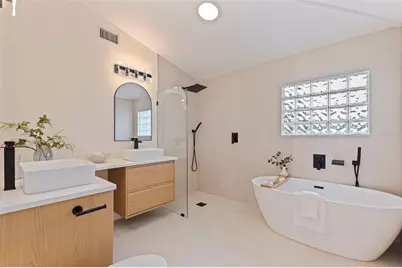 113 176th Avenue W, Redington Shores, FL 33708 - Photo 24