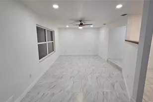 8533 Viva Via Dr, Hudson, FL 34667 - Photo 10