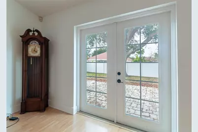 14833 Redcliff Drive, Tampa, FL 33625 - Photo 10