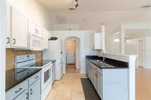 14833 Redcliff Dr, Tampa, FL 33625 - Photo 16