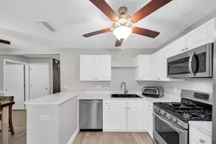 13102 Carrollwood Creek Dr, Tampa, FL 33624 - Photo 8