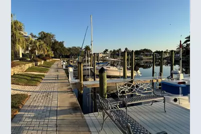 1683 Watermark Circle NE, Saint Petersburg, FL 33702 - Photo 40