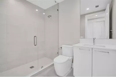 275 1st Avenue S #2001, Saint Petersburg, FL 33701 - Photo 36