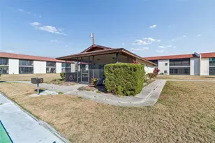 4937 Marine Pkwy, New Port Richey, FL 34652 - Photo 32