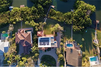 9017 Baywood Park Drive, Seminole, FL 33777 - Photo 6