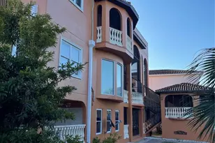 9017 Baywood Park Dr, Seminole, FL 33777 - Photo 4