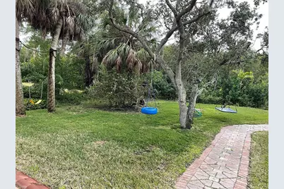 9017 Baywood Park Drive, Seminole, FL 33777 - Photo 68