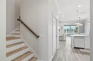 3162 Moorings Dr, Saint Petersburg, FL 33712 - Photo 24