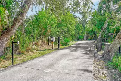 3410 26th Avenue E, Bradenton, FL 34208 - Photo 4