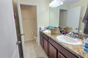 31213 Claridge Pl, Wesley Chapel, FL 33543 - Photo 14