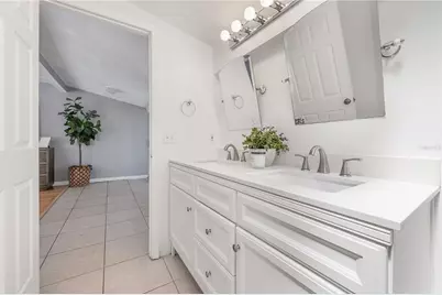 1300 E Henry Avenue, Tampa, FL 33604 - Photo 32