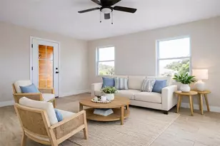 908 61st St S, Gulfport, FL 33707 - Photo 8