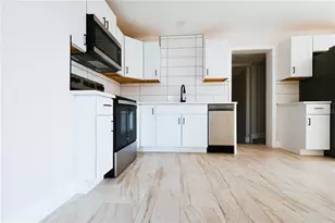 908 61st St S, Gulfport, FL 33707 - Photo 12