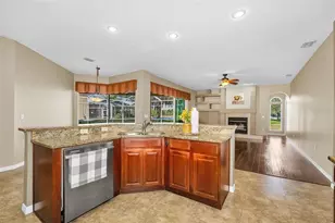 4305 Harbor Lake Dr, Lutz, FL 33558 - Photo 12