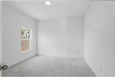 3033 54th Avenue N, Saint Petersburg, FL 33714 - Photo 8