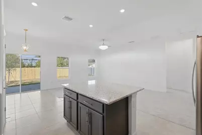 3033 54th Avenue N, Saint Petersburg, FL 33714 - Photo 14