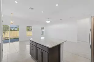 3033 54th Ave N, Saint Petersburg, FL 33714 - Photo 14