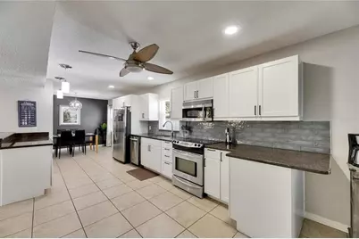 4710 Travertine Drive, Tampa, FL 33615 - Photo 10