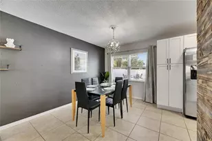 4710 Travertine Dr, Tampa, FL 33615 - Photo 6