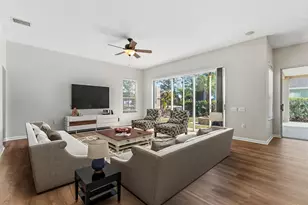 5446 Spectacular Bid Dr, Wesley Chapel, FL 33544 - Photo 14