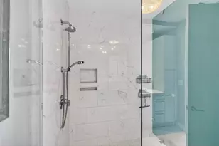 100 1st Ave N, Saint Petersburg, FL 33701 - Photo 32