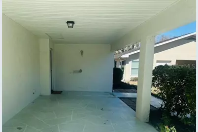 2033 Hawkhurst Circle #180, Sun City Center, FL 33573 - Photo 4